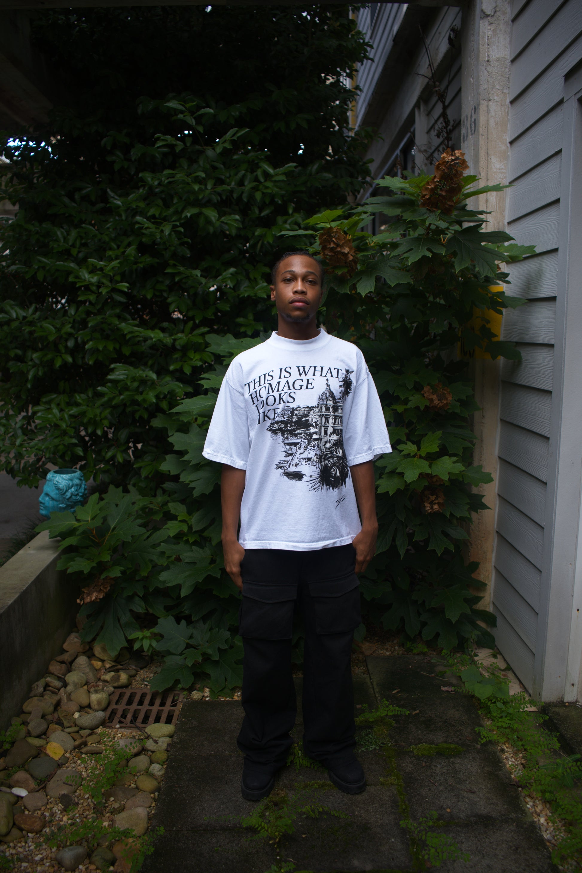 "MAIN PARADISE" TEE